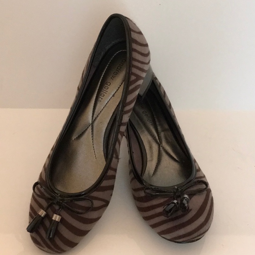 Andrew Geller Kynzie Gray Animal Print Tassel Pump NWOB Size 9